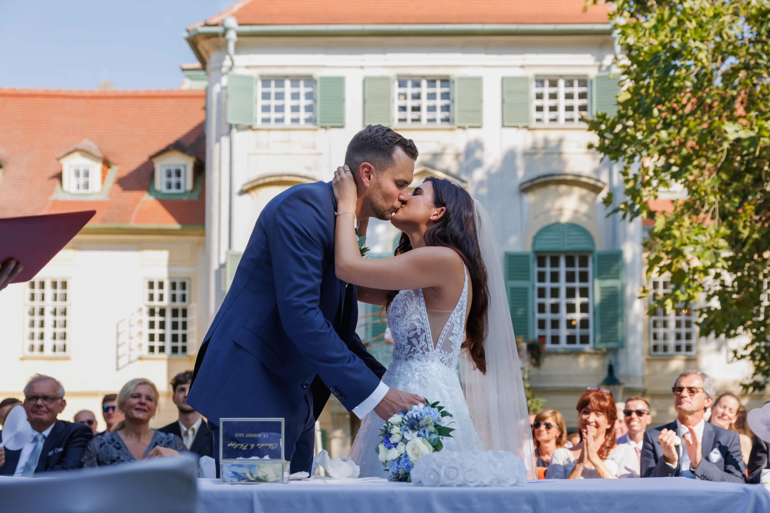Emocije sa vjenčanja Austria -Austrian Castle, Schloss Hallegg